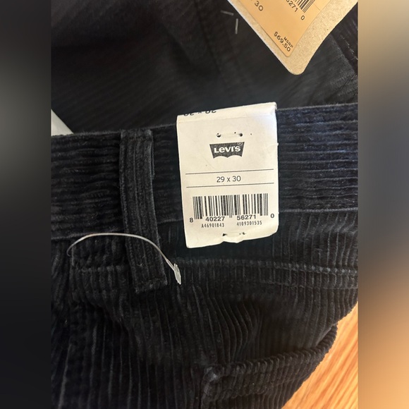 Levi black corduroy pants straight leg size 29 x 30 - Picture 7 of 7